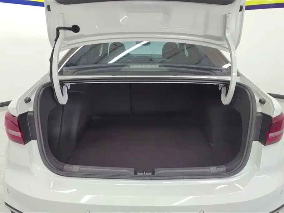 Volkswagen Lavida 2025 из CN, фото 2