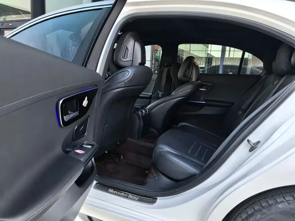 Mercedes-Benz C-Class 2023 из CN, фото 2