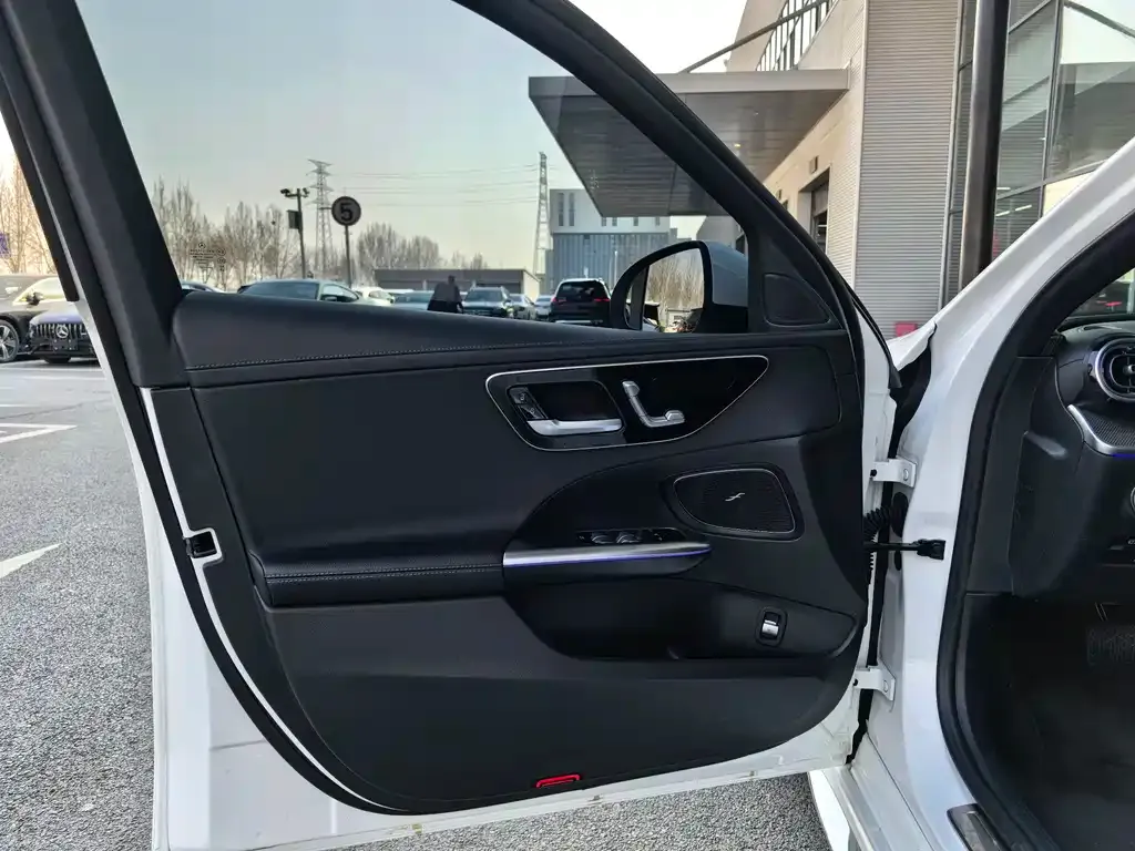 Mercedes-Benz C-Class 2023 из CN, фото 6