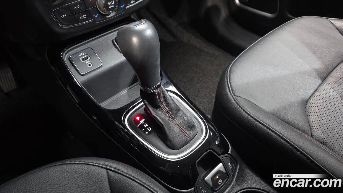 Jeep Compass 2021 из KR, фото 9