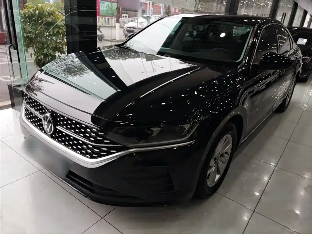 Volkswagen Passat 2023 из CN, фото 1