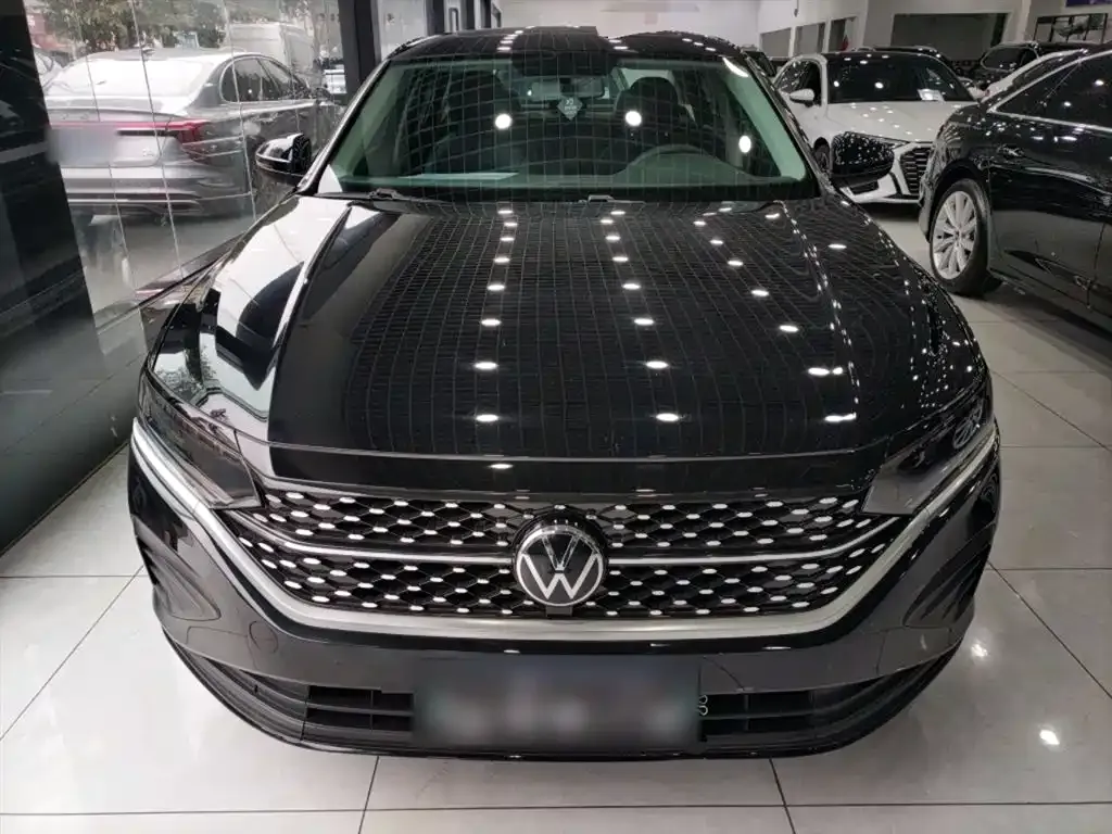 Volkswagen Passat 2023 из CN, фото 8