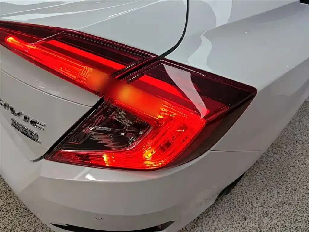 Honda Civic 2022 из CN, фото 3