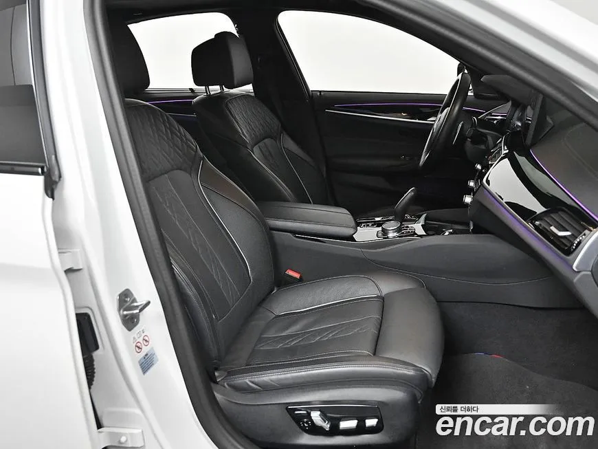 BMW 5-Series 2023 из KR, фото 8