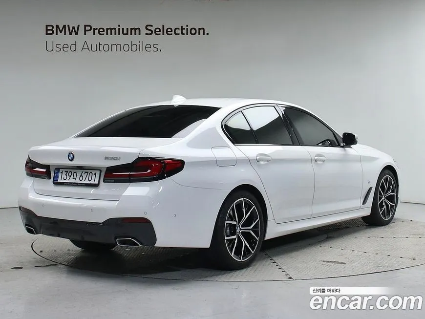 BMW 5-Series 2023 из KR, фото 5