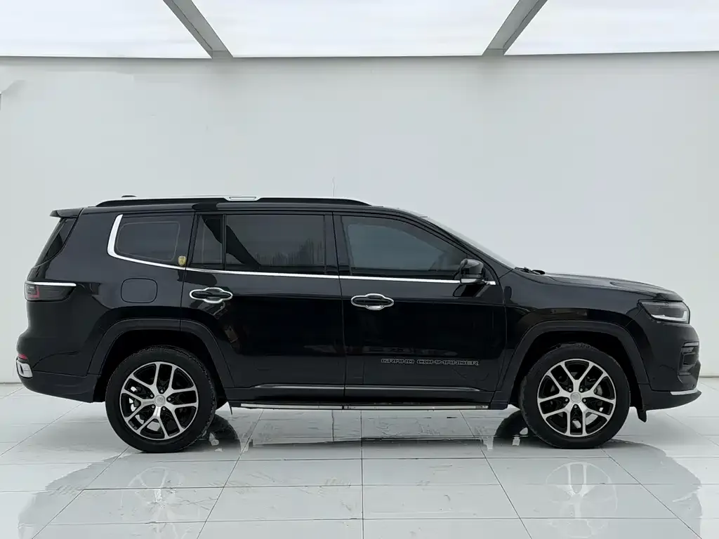 Jeep Grand Commander 2022 из CN, фото 2