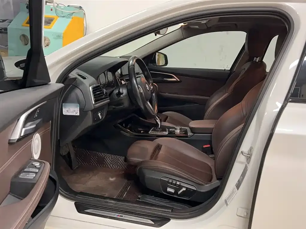 BMW 1 Series 2022 из CN, фото 10
