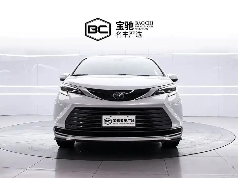 Toyota Sienna 2024 из CN, фото 4