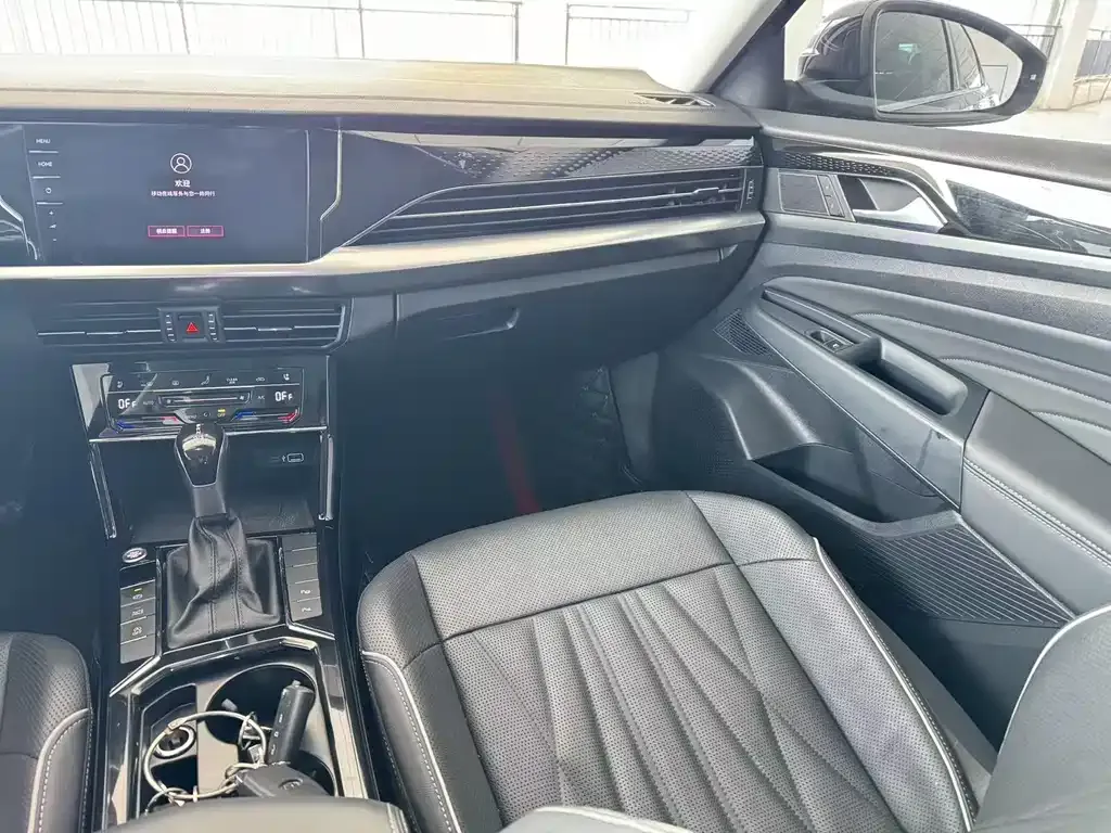 Volkswagen Passat 2022 из CN, фото 6