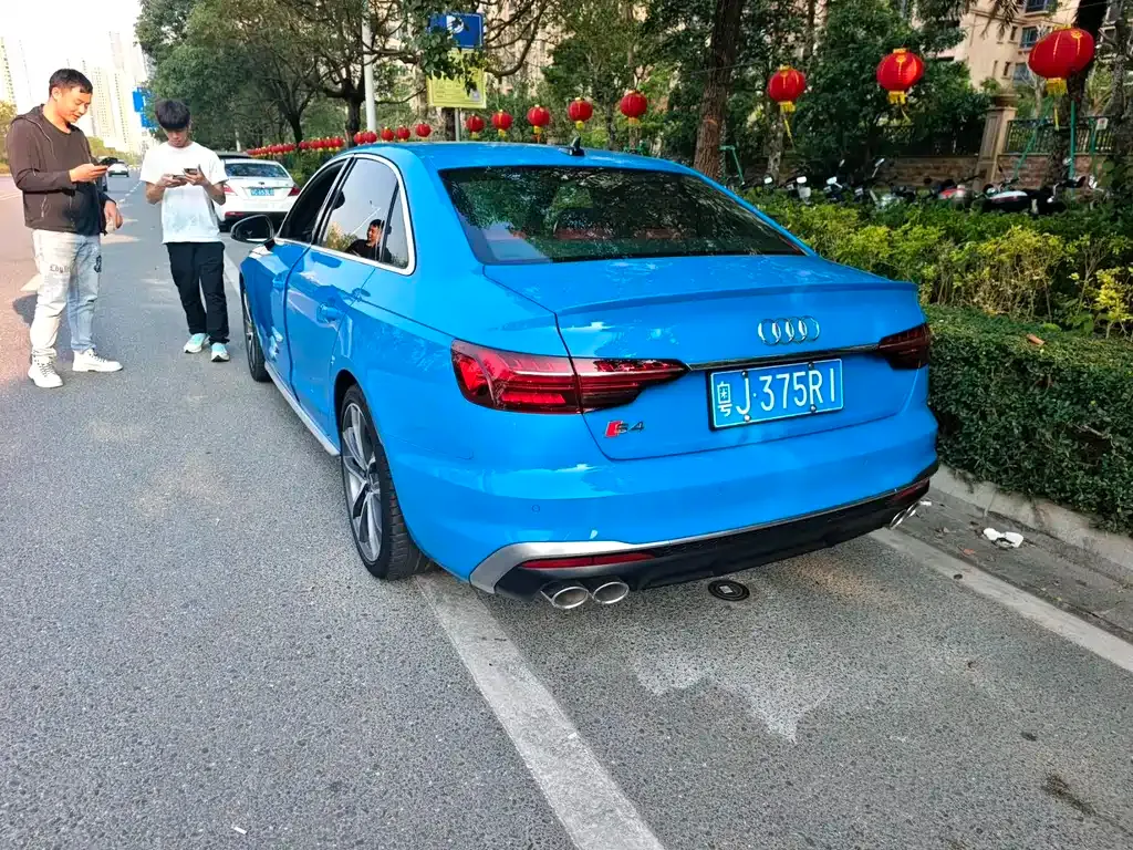 Audi S4 2021 из CN, фото 7