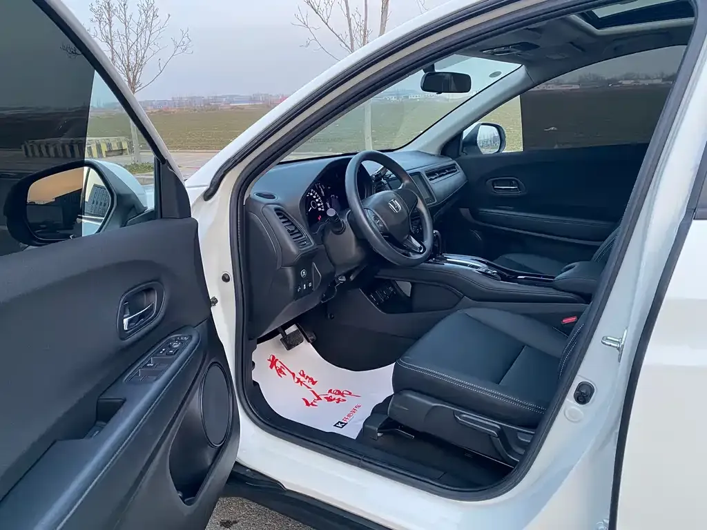 Honda Vezel 2022 из CN, фото 10