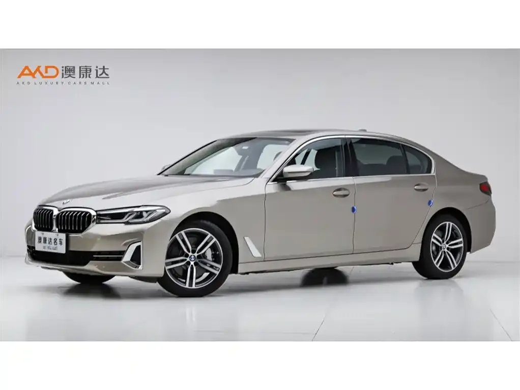 BMW 5 Series — фото 1