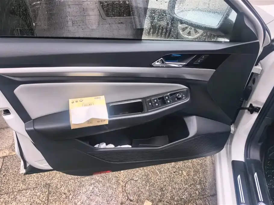 Volkswagen Bora 2024 из CN, фото 7