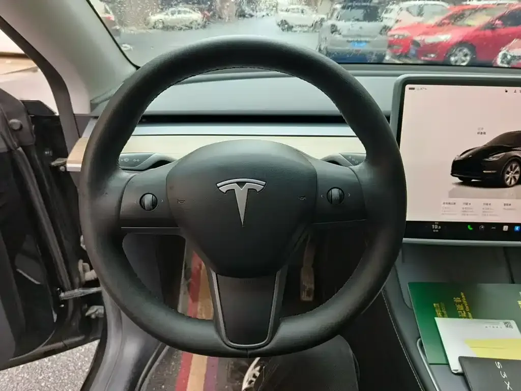 Tesla Model Y 2023 из CN, фото 3