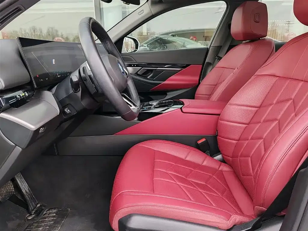 BMW i5 2025 из CN, фото 5