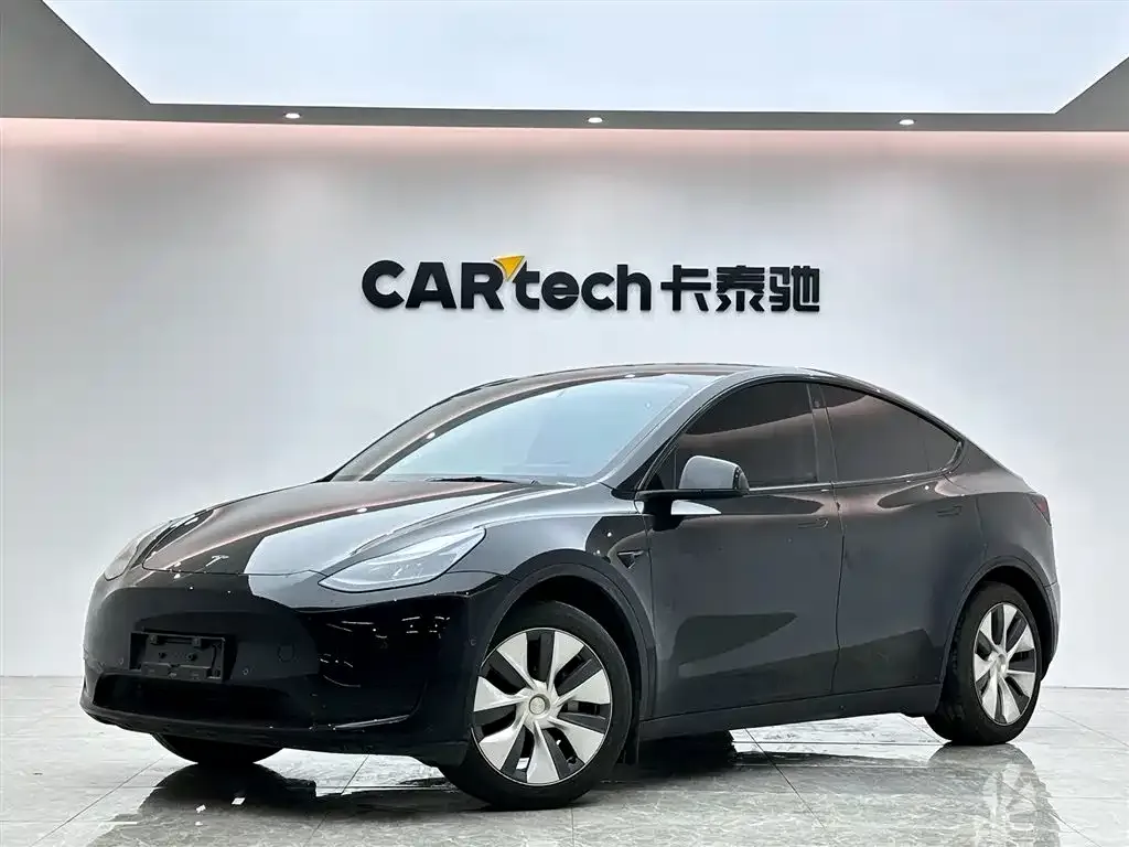 Tesla Model Y 2023 из CN, фото 1
