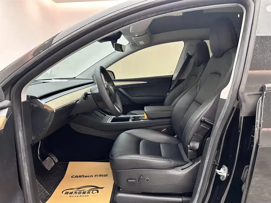 Tesla Model Y 2023 из CN, фото 6