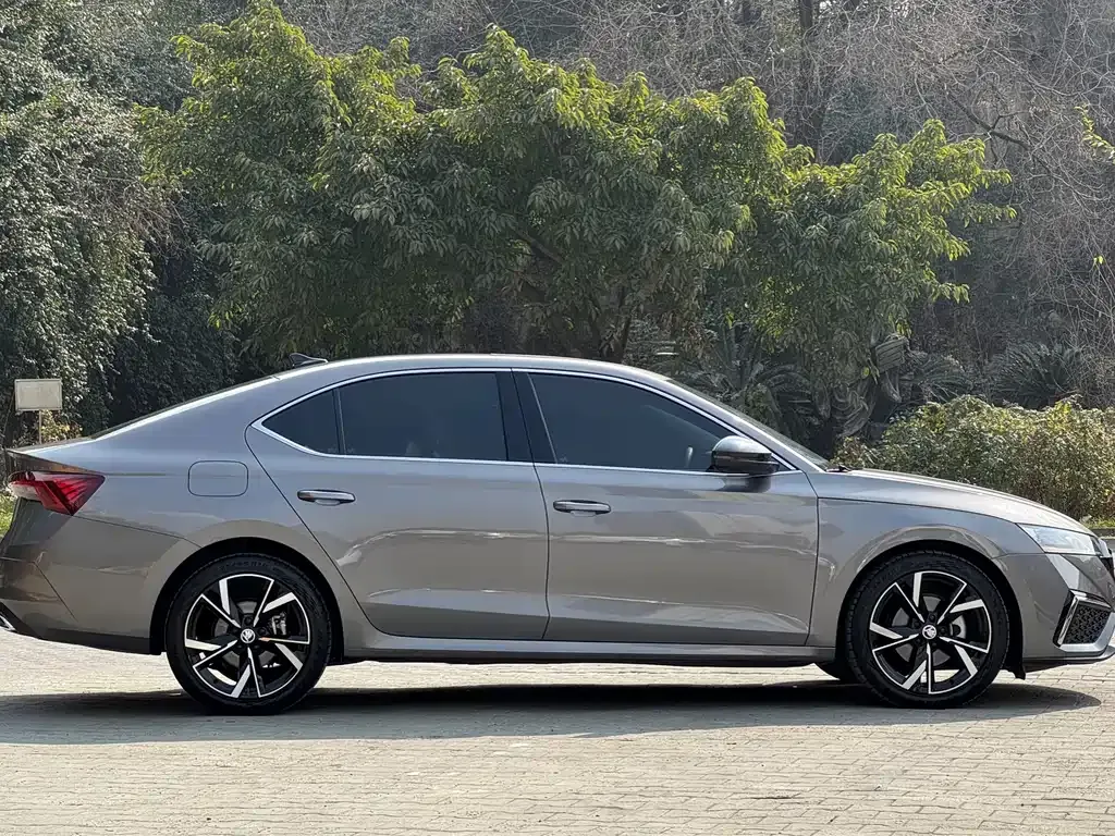 Skoda Octavia 2022 из CN, фото 6
