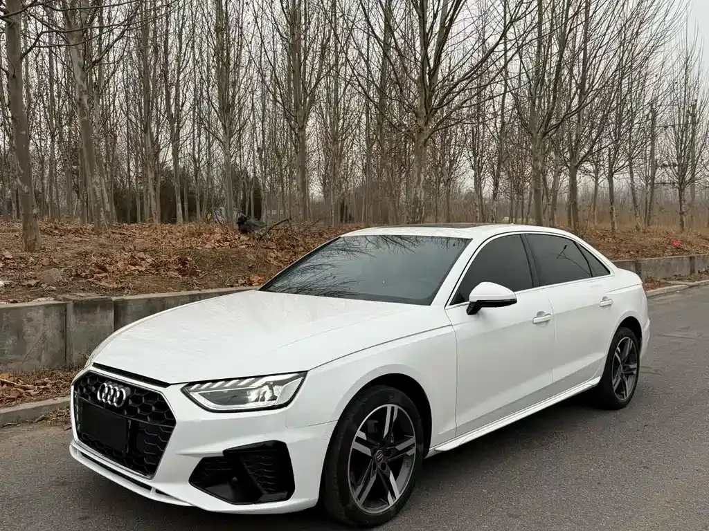Audi A4L 2021 из CN, фото 1