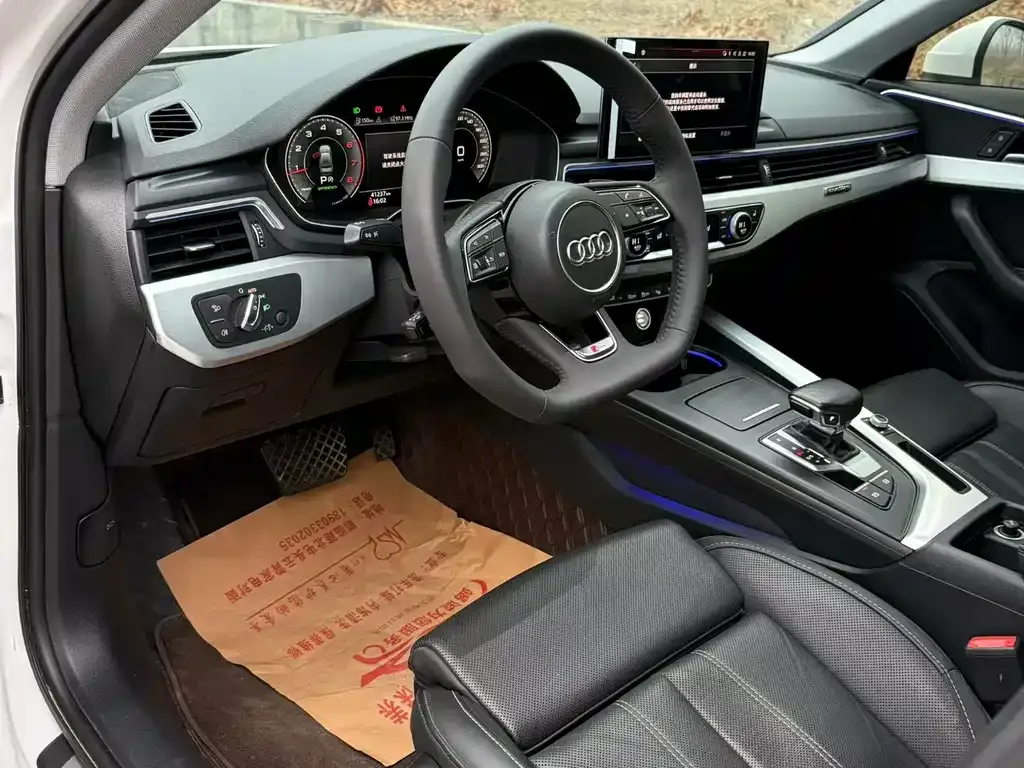 Audi A4L 2021 из CN, фото 5