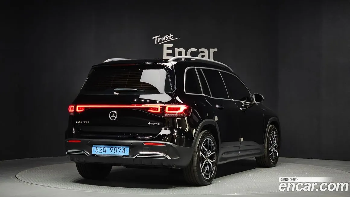 Mercedes-Benz EQB — фото 5