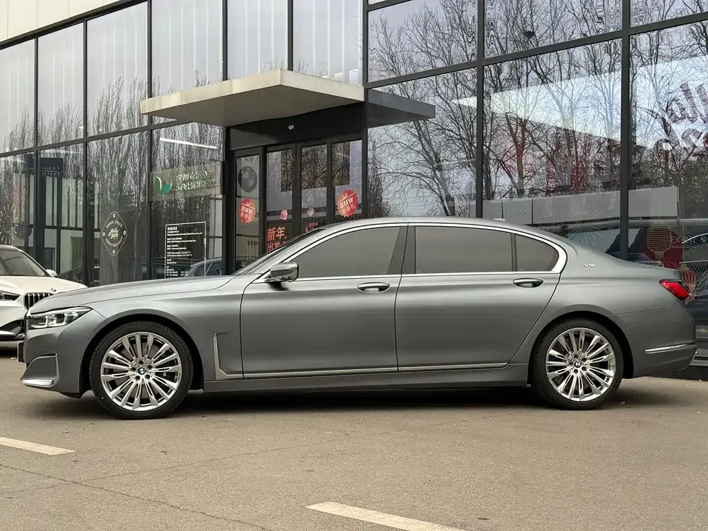BMW 7 Series 2021 из CN, фото 10