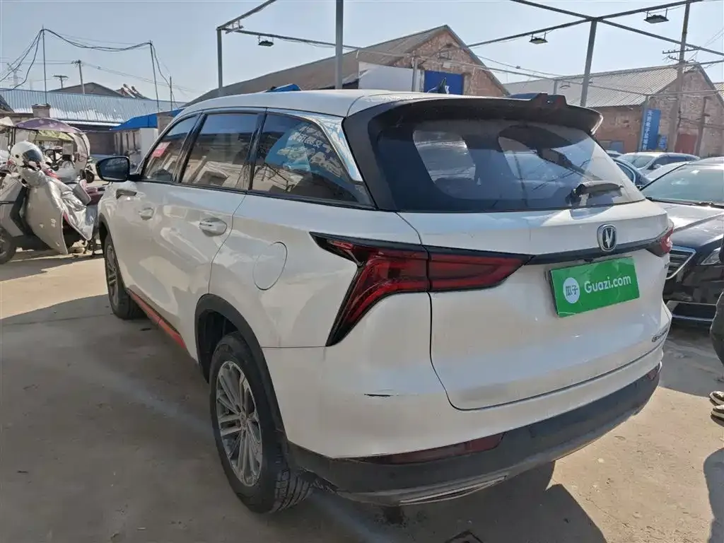 Changan CS75PLUS — фото 3