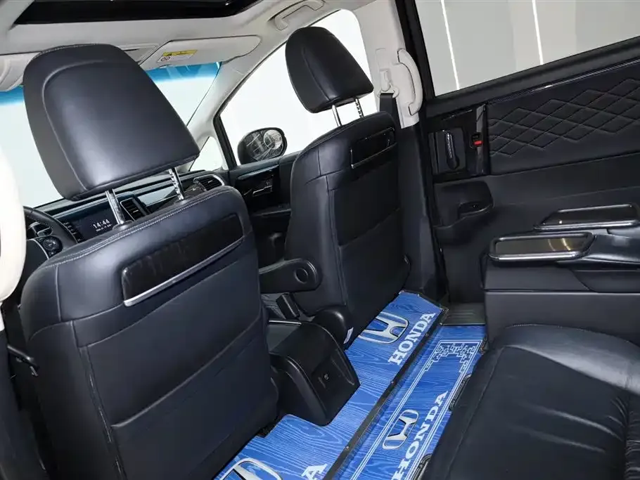 Honda Elysion 2021 из CN, фото 8