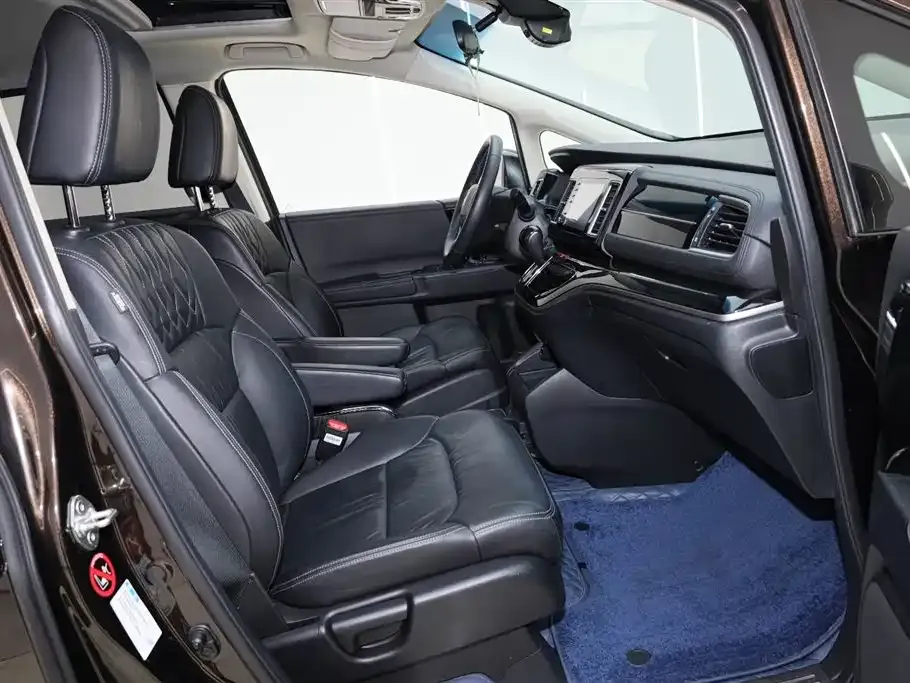 Honda Elysion 2021 из CN, фото 4