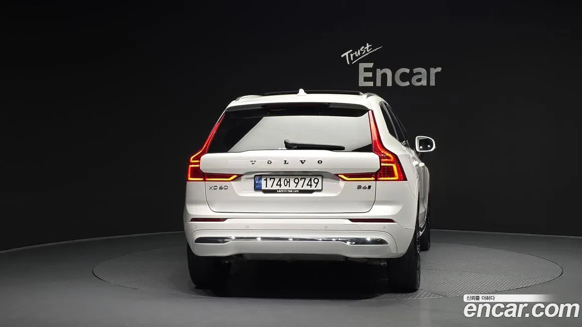 Volvo XC60 2024 из KR, фото 3