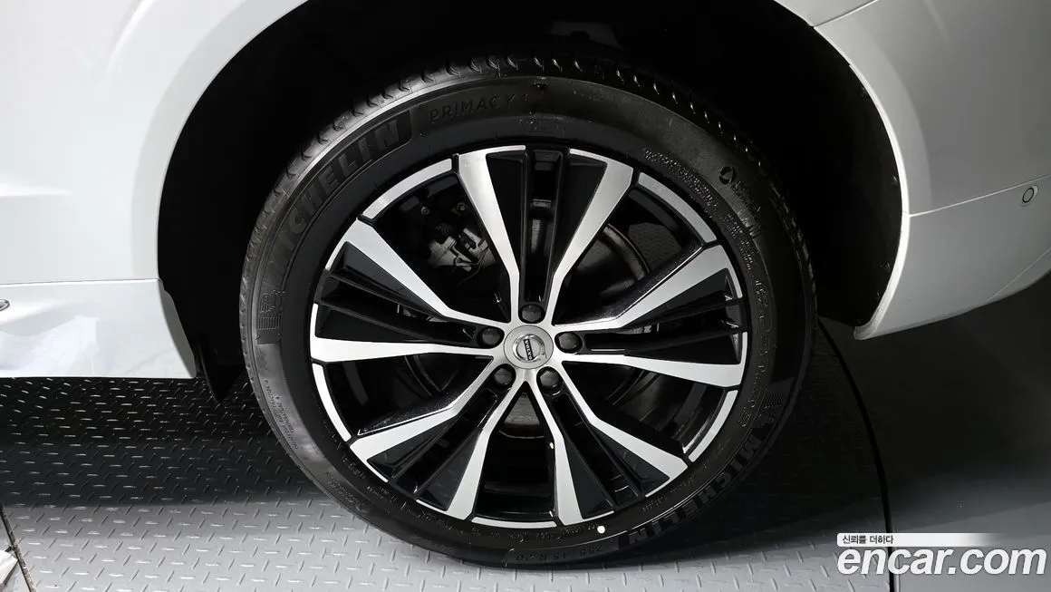 Volvo XC60 2024 из KR, фото 10