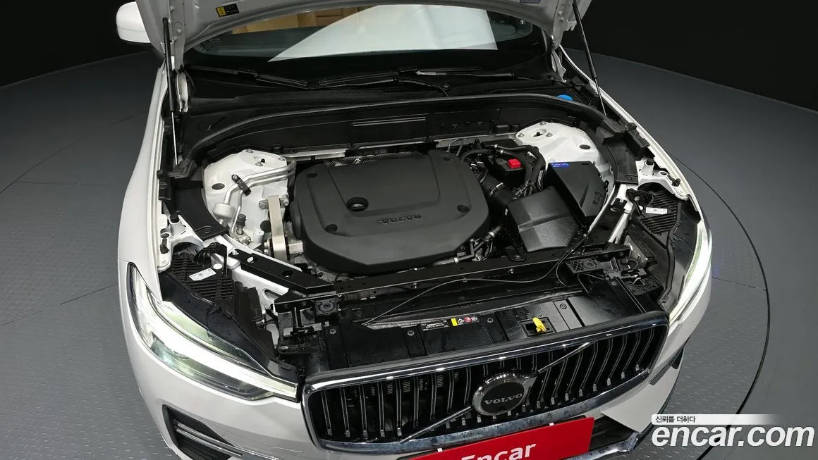 Volvo XC60 2024 из KR, фото 4