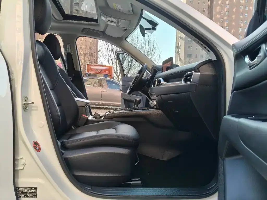 Mazda CX-5 2023 из CN, фото 10