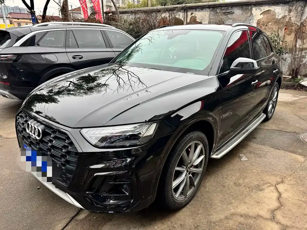 Audi Q5L 2022 из CN, фото 1