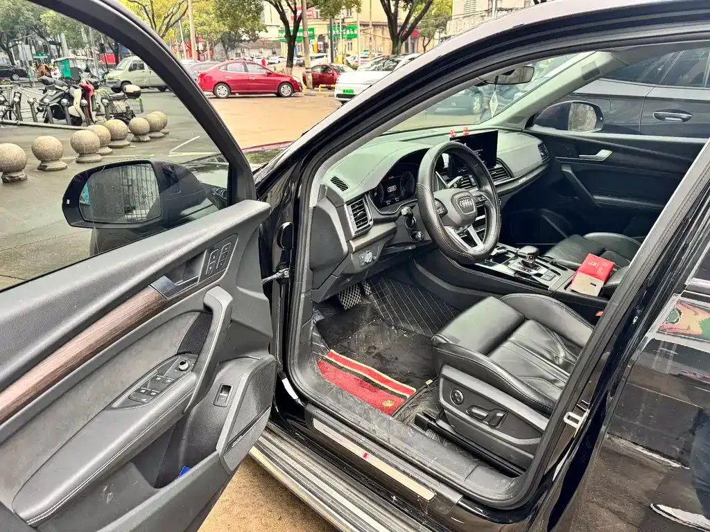 Audi Q5L 2022 из CN, фото 7
