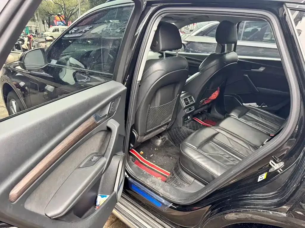 Audi Q5L 2022 из CN, фото 6
