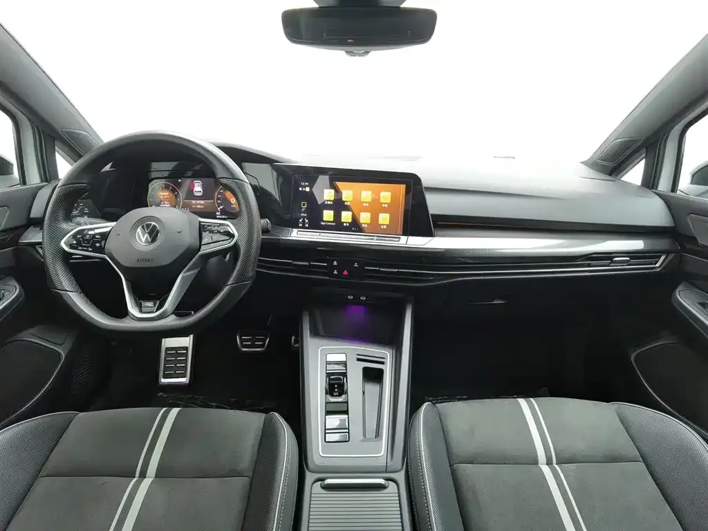 Volkswagen Golf 2021 из CN, фото 7