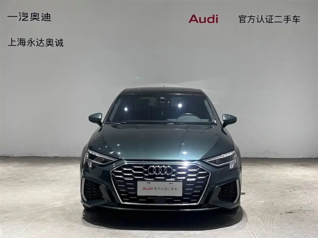 Audi A3 2023 из CN, фото 2