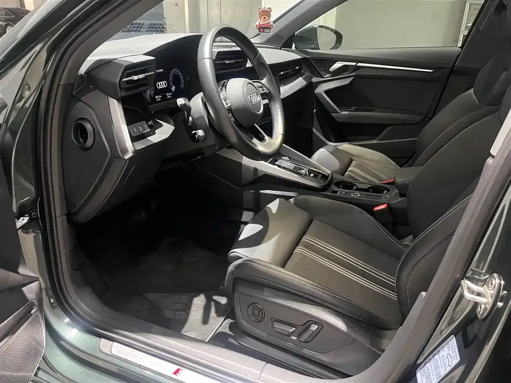 Audi A3 2023 из CN, фото 9