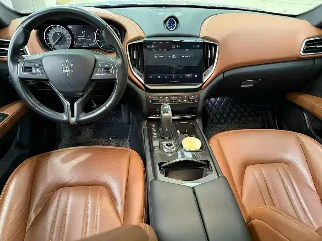 Maserati Ghibli — фото 5