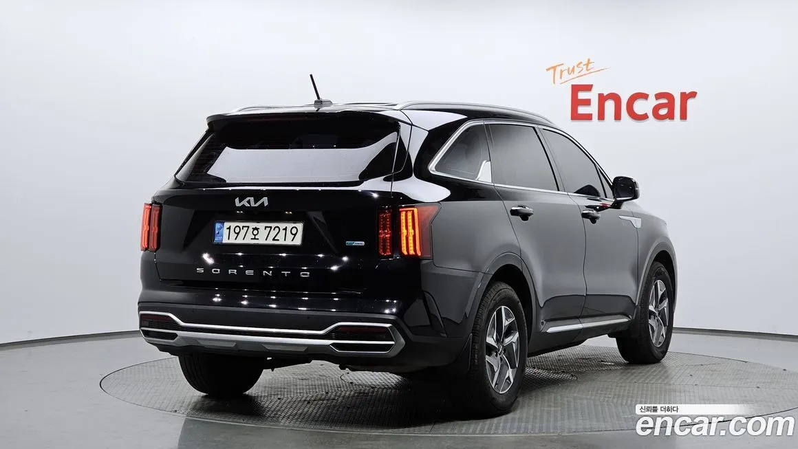 Kia Sorento — фото 3