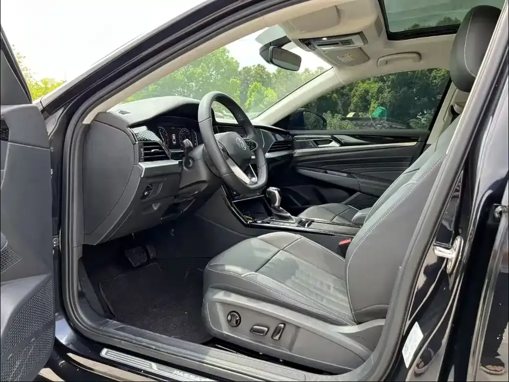 Volkswagen Passat 2022 из CN, фото 7