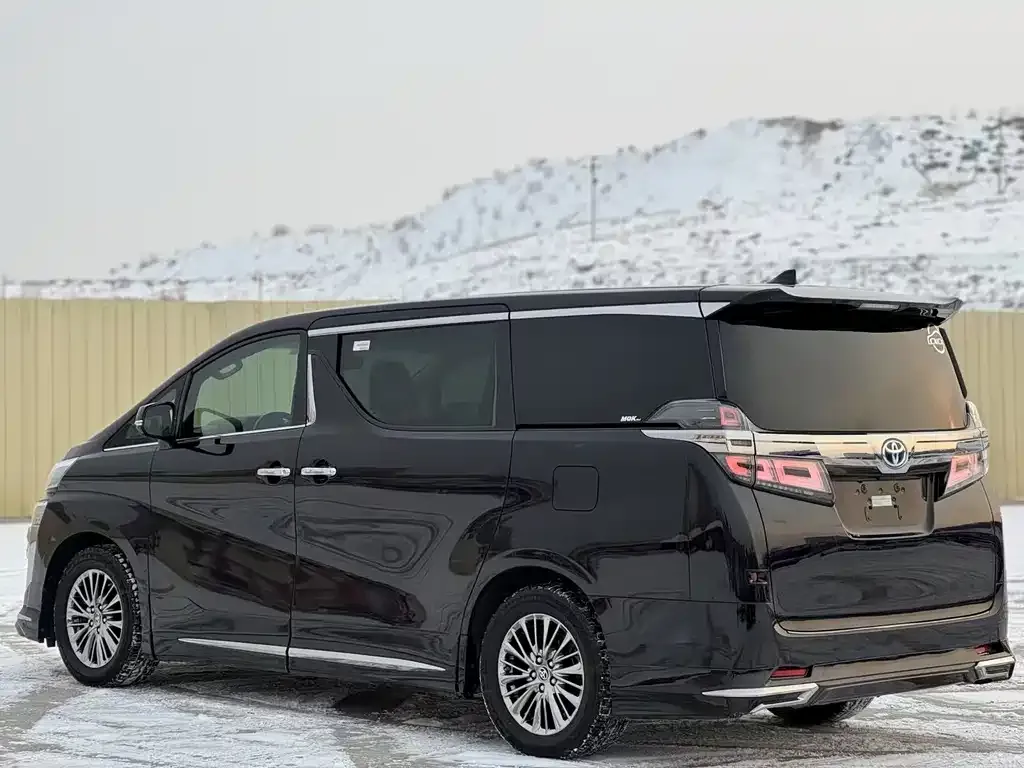 Toyota Vellfire 2021 из CN, фото 3