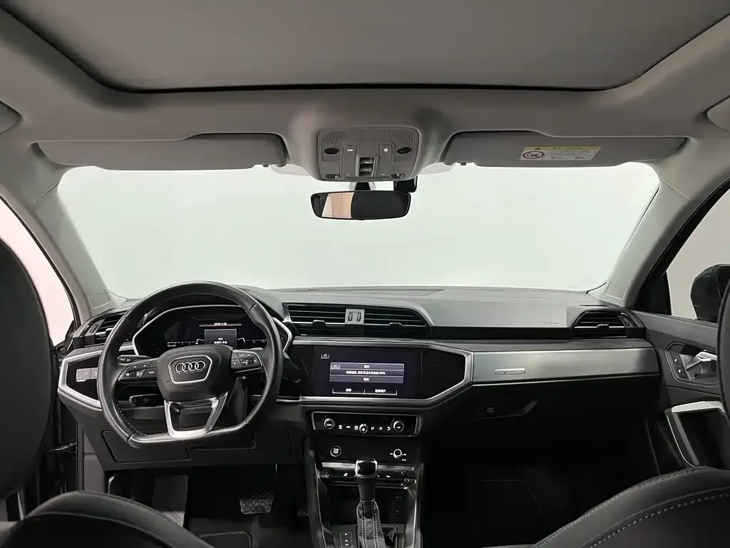 Audi Q3 2023 из CN, фото 6