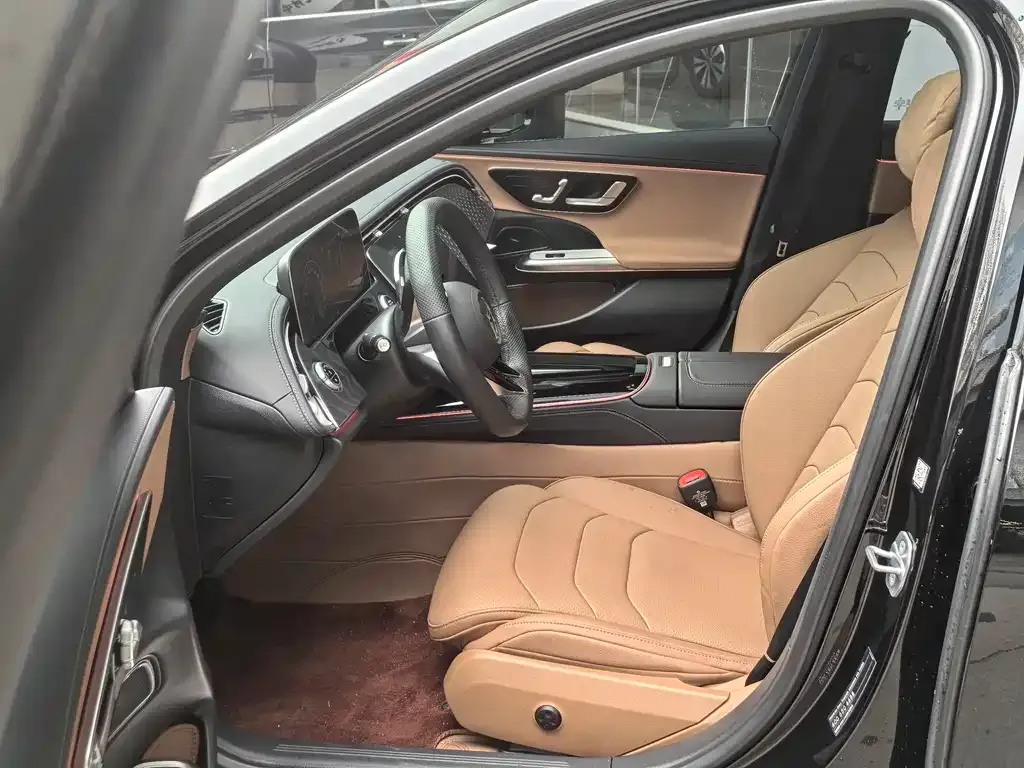 Mercedes-Benz E-Class 2025 из CN, фото 7