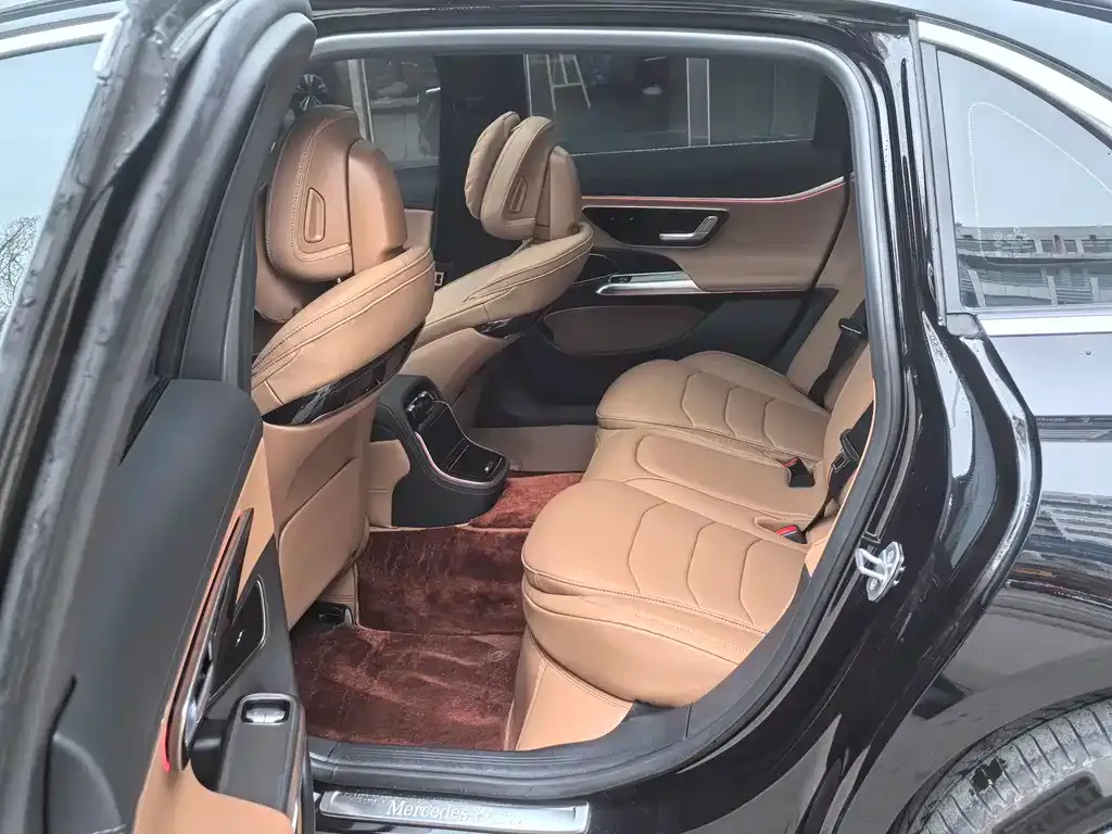 Mercedes-Benz E-Class 2025 из CN, фото 5