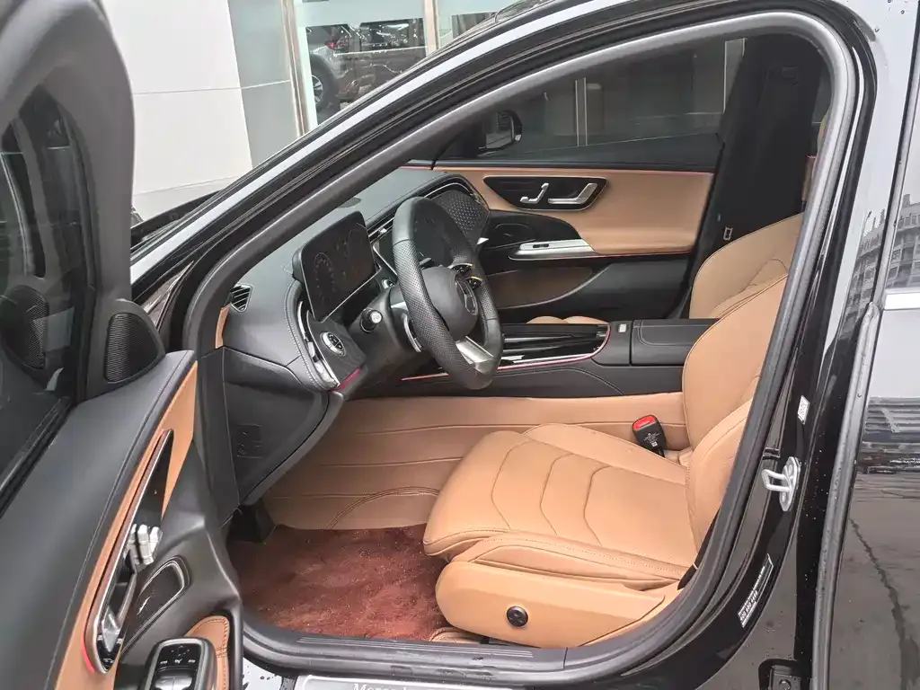 Mercedes-Benz E-Class 2025 из CN, фото 4