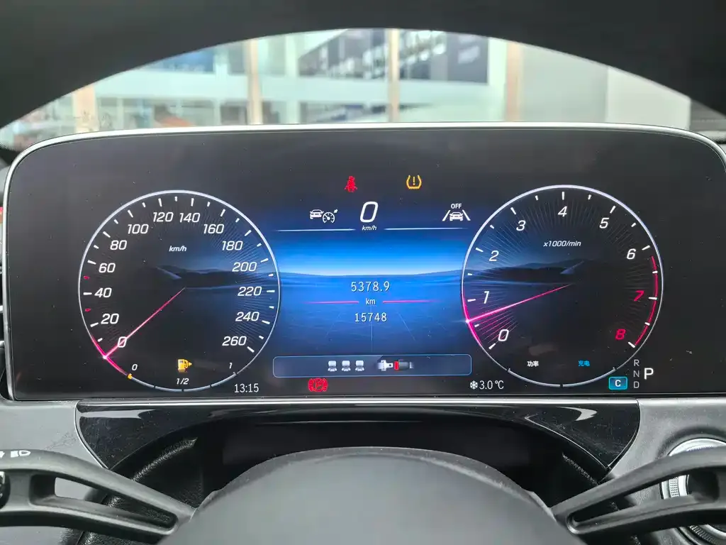 Mercedes-Benz E-Class 2025 из CN, фото 3