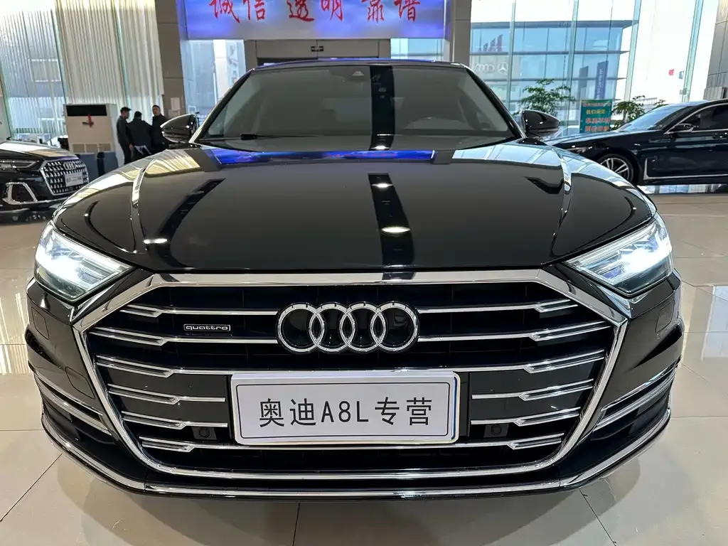 Audi A8 2021 из CN, фото 4