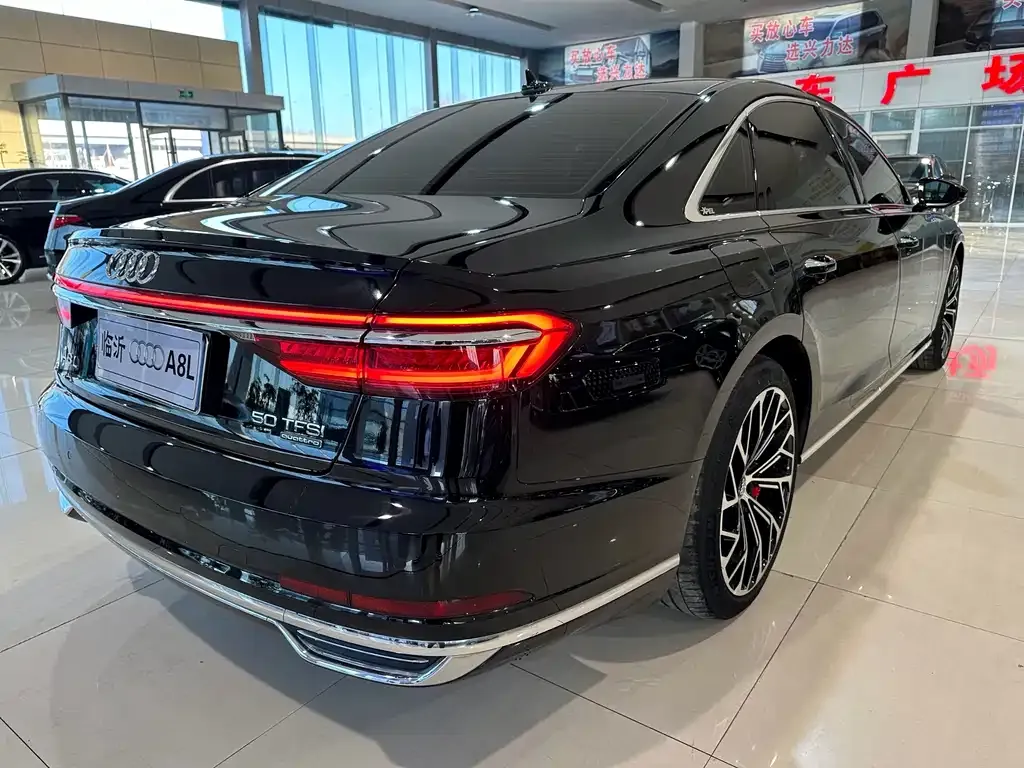 Audi A8 2021 из CN, фото 6